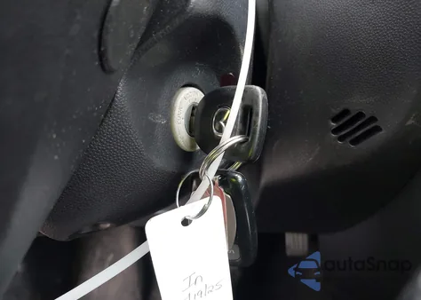 2005 Mazda Mazda3 S из США, поврежденный, VIN JM1BK343451304359